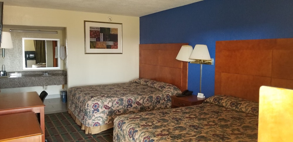 Executive Inn 13/29