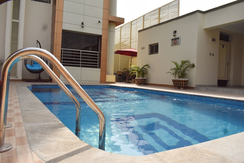 Qualibest Grand Hotels 30/52