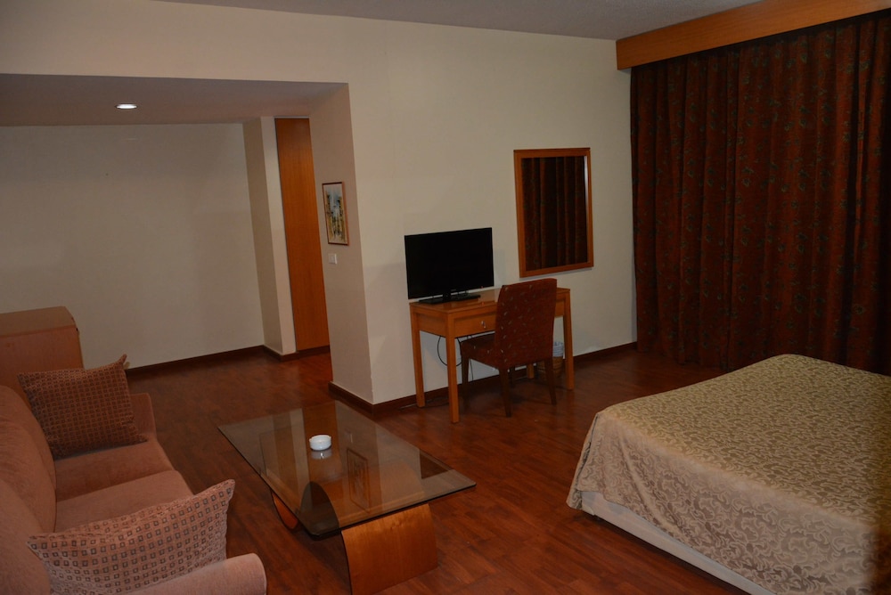 MONTEVERDE HOTEL 16/64