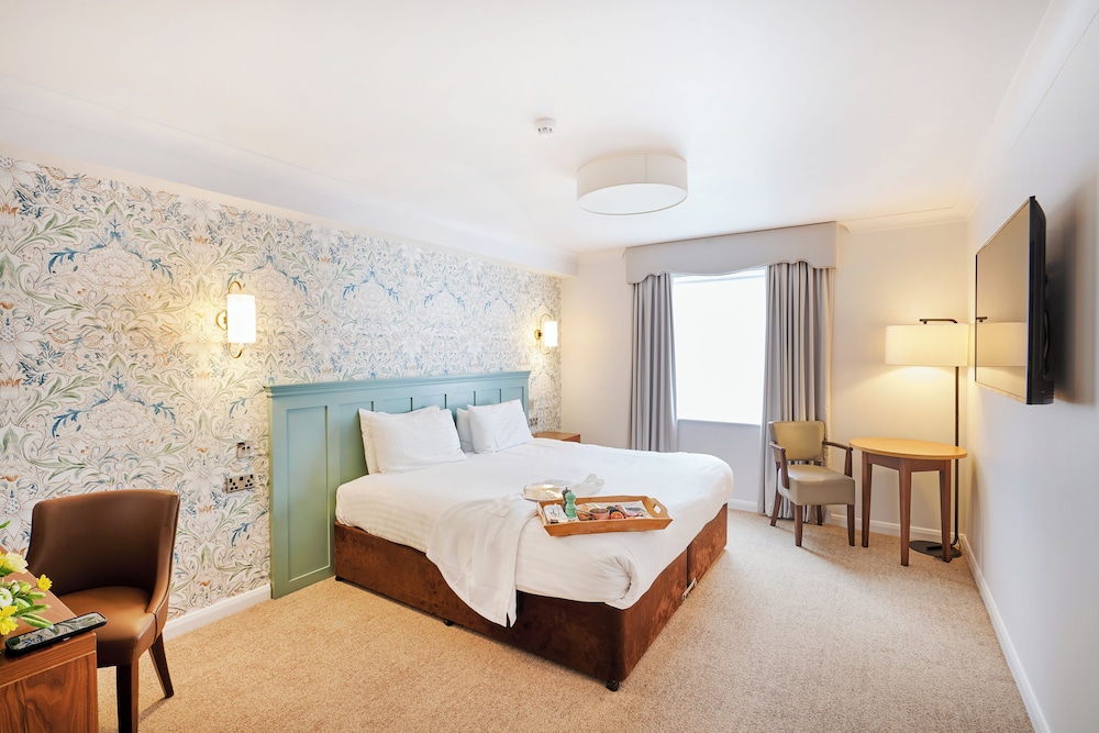 Standard, King Bed, Main House