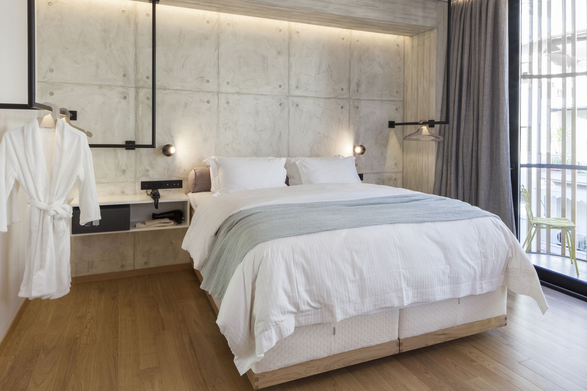 METROPOLITAN, LOFT, LYCABETTUS VIEW