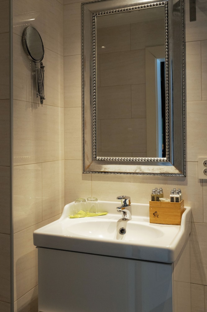 Historical, Queen Bed، Store Ringheim Hotell and Restaurant 2/2