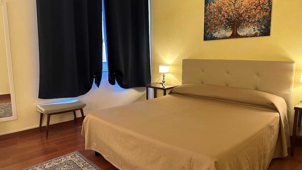 Hotel Roma 11/50