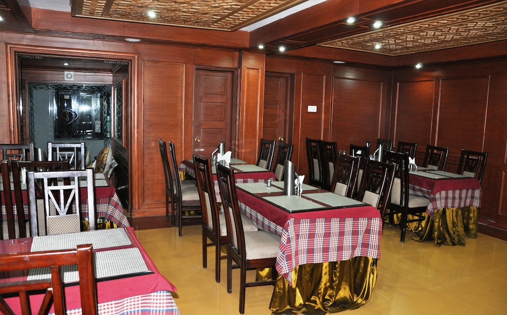 Hotel SADAF 28/45