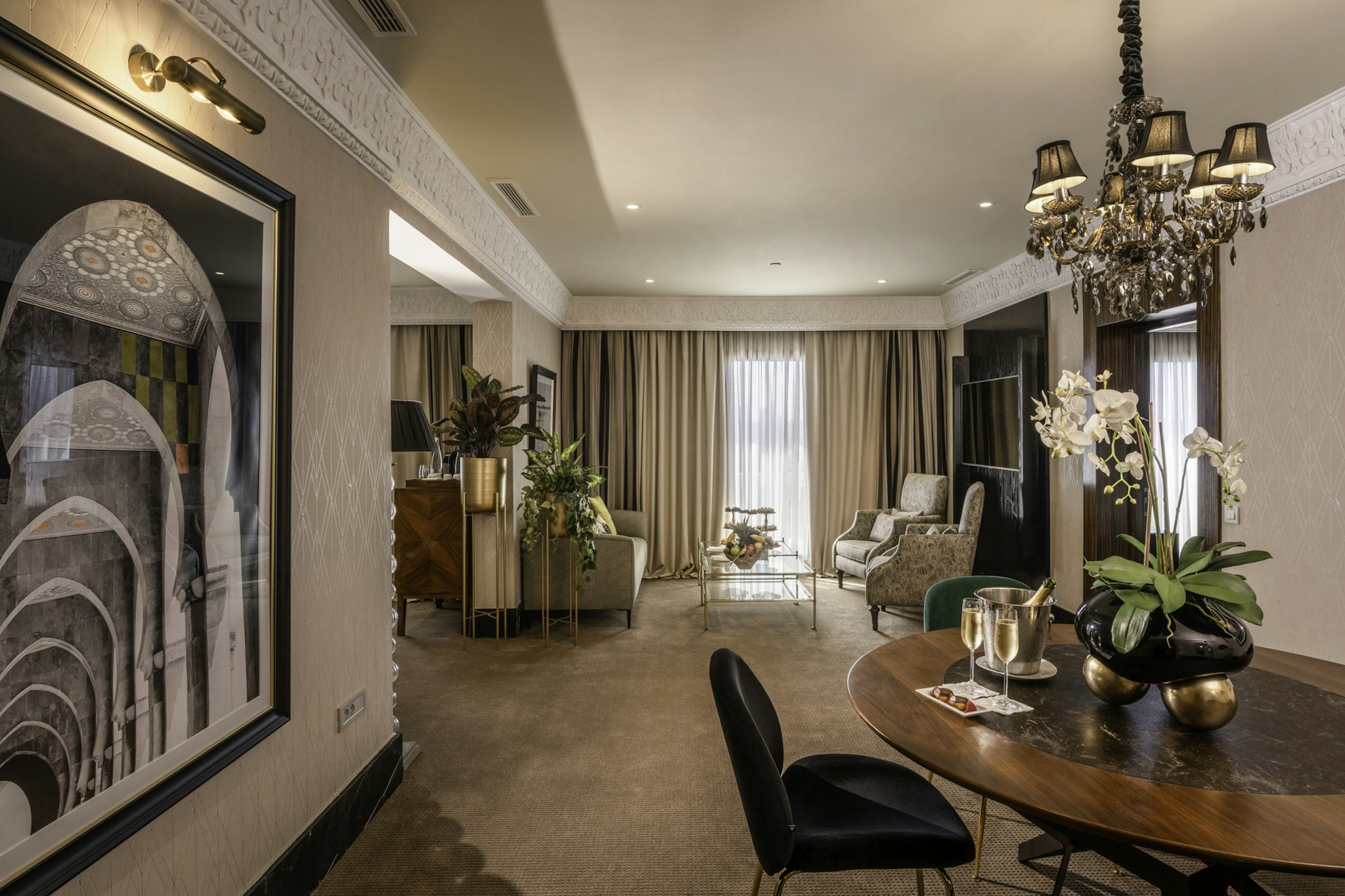 LE CASABLANCA HOTEL 40/61