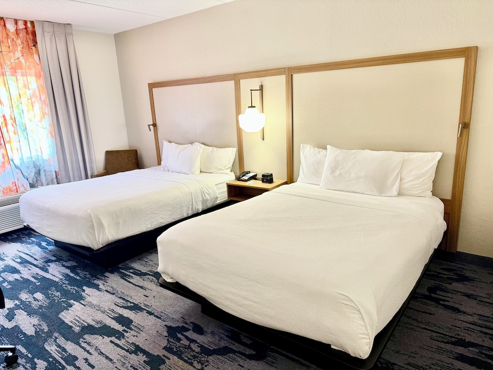 غرفة بسريرين كوين لذوي الإعاقة، Fairfield Inn And Suites Knoxville East 2/8