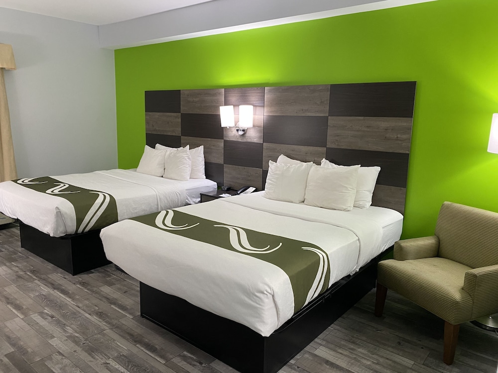 Quality Inn Greeneville - Tusculum 11/40