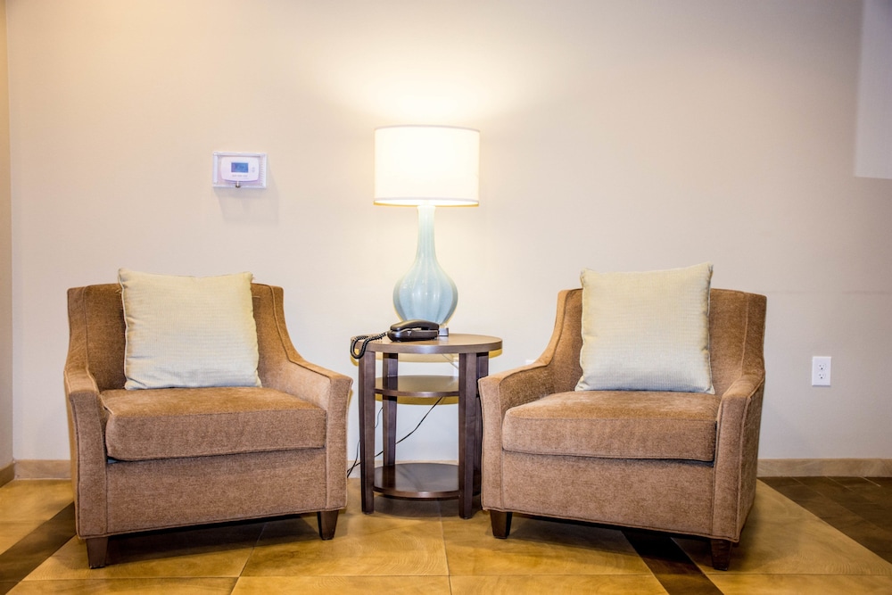 CANDLEWOOD SUITES OVERLAND PARK 36/59