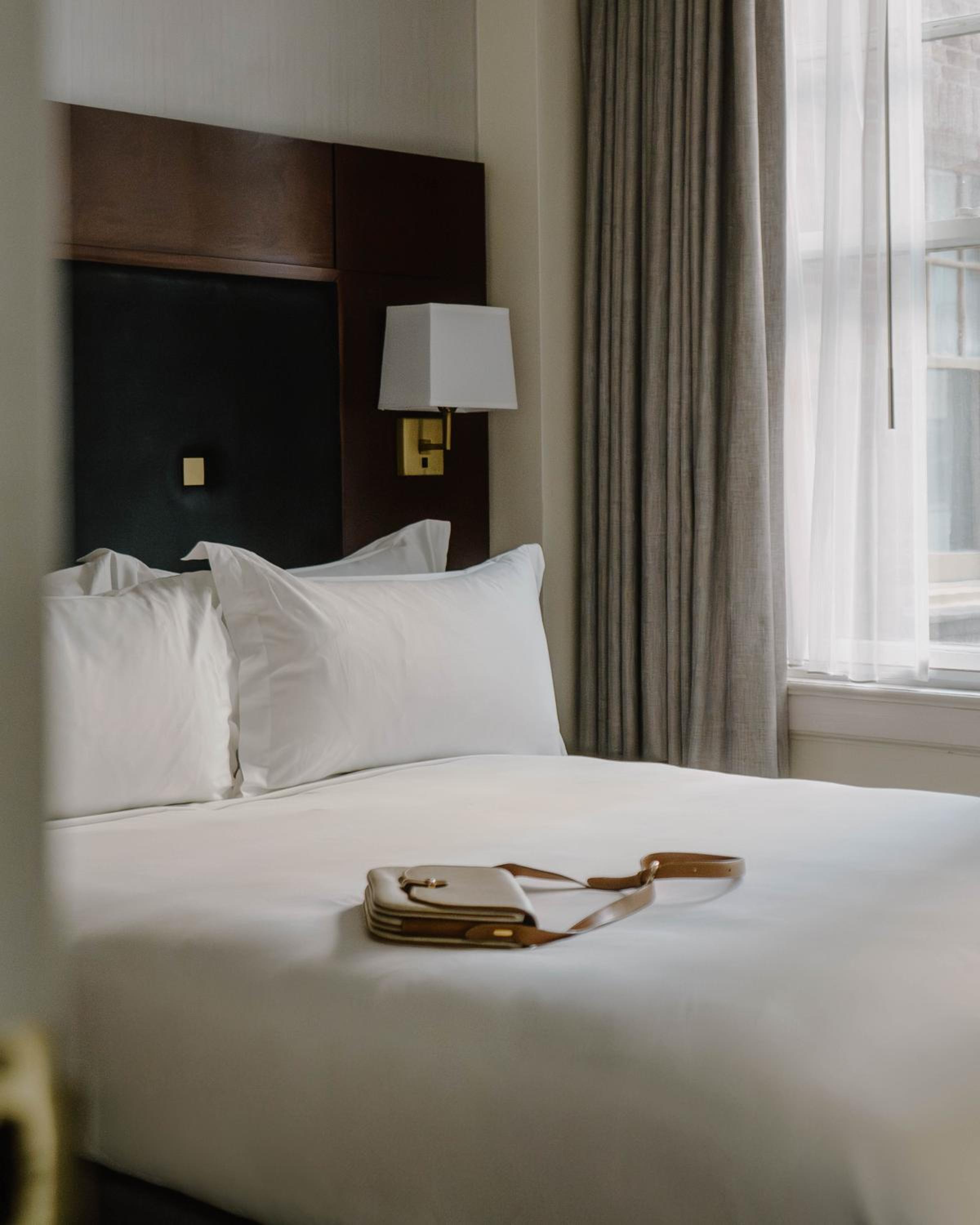 Room, King Bed