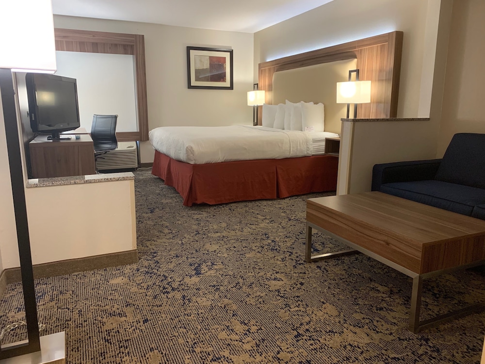 Best Western Plus Kansas City Airport-Kci East 19/43