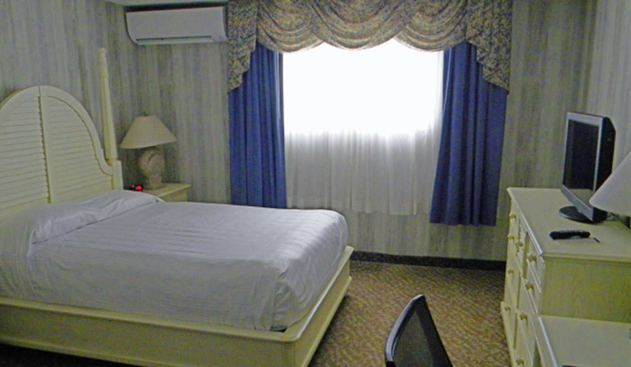 Margaritaville Resort Cape Cod 16/48