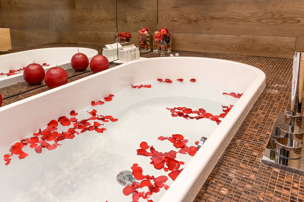 Sun Suite Luxury Pantheon 33/50