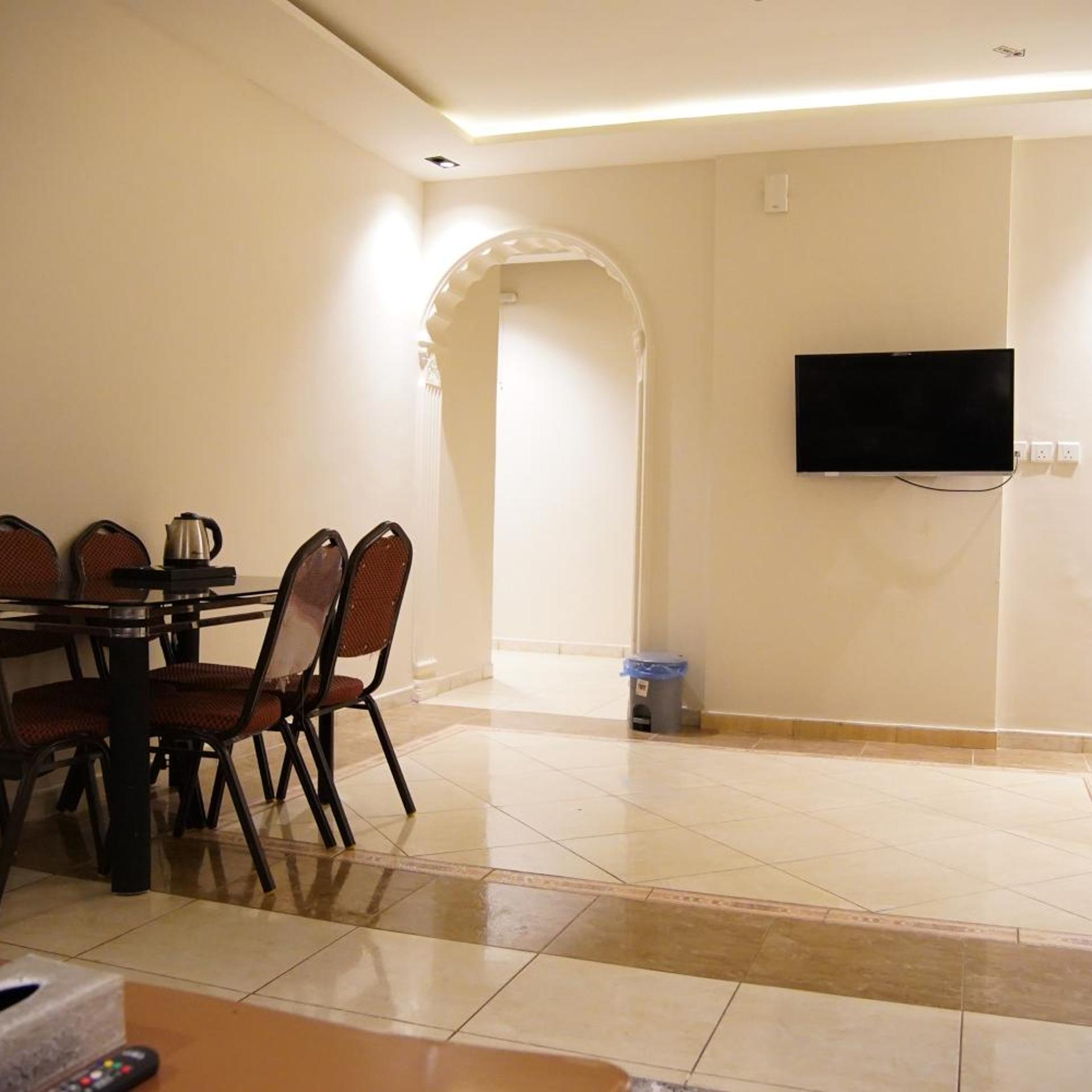Doosh Teeba Hotel Suites 40/52