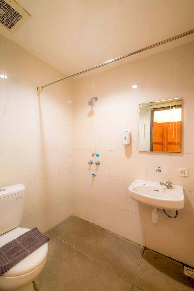 Assalaam Syariah Hotel 25/27