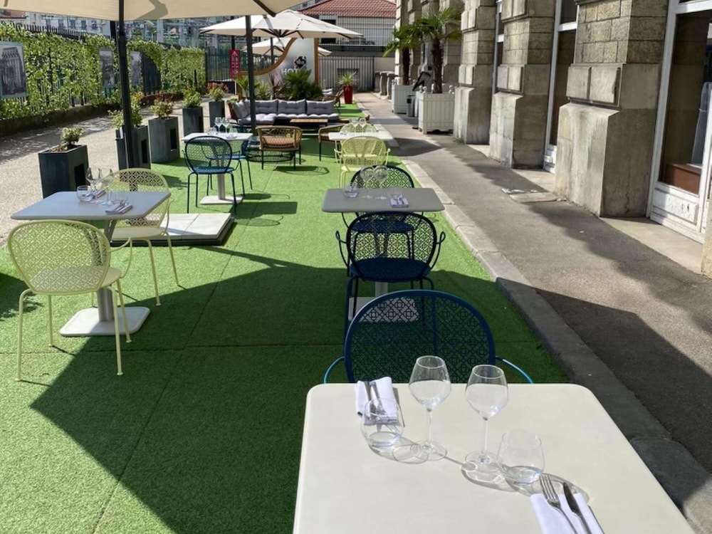 Mercure Lyon Centre Chateau Perrache 34/50