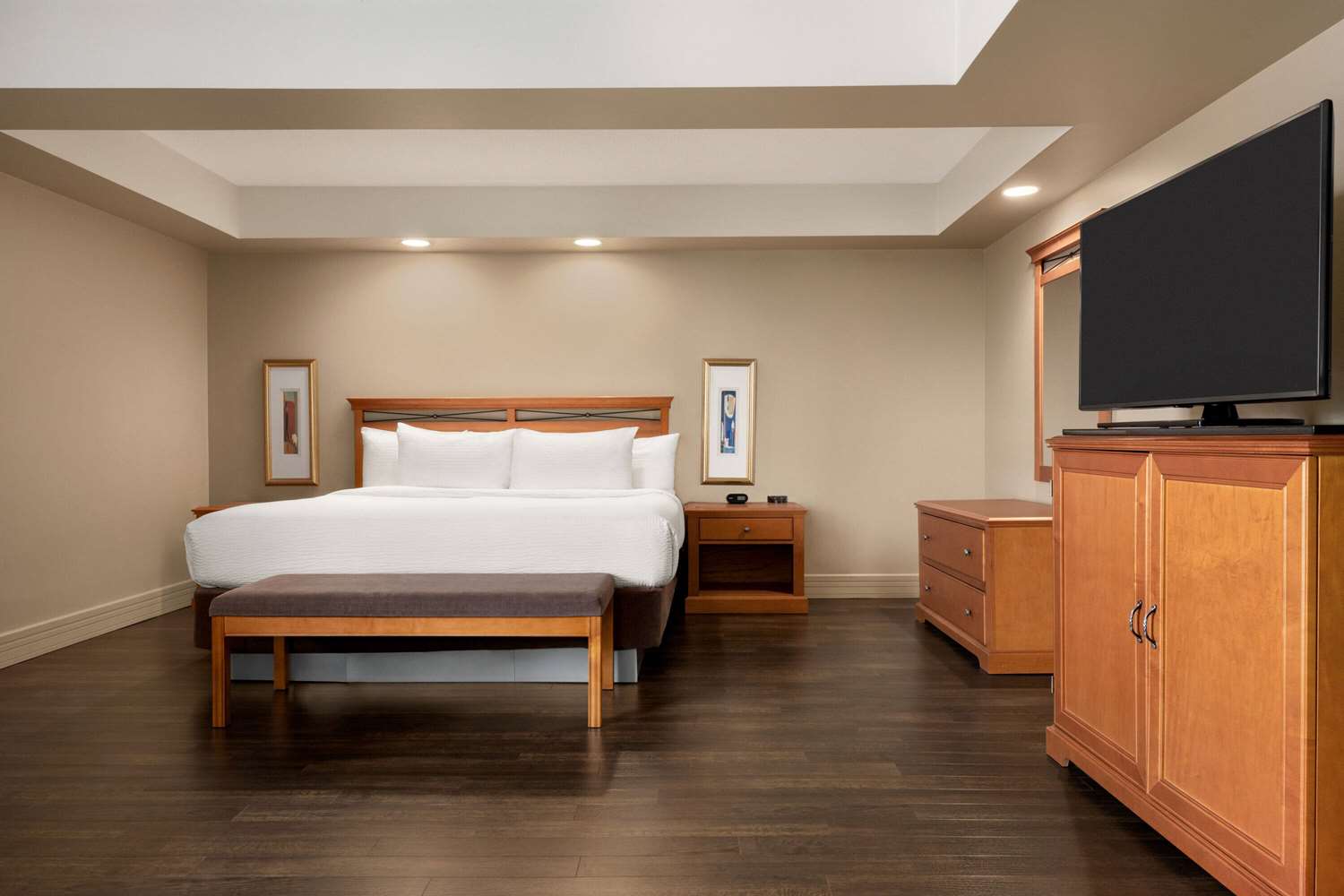 Royal Hotel Calgary, Trademark Collection by Wyndham 5/27