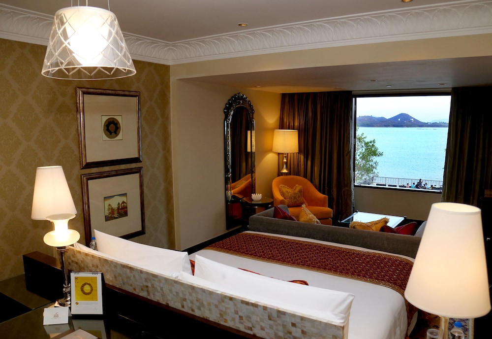 The Leela Palace Udaipur 11/81