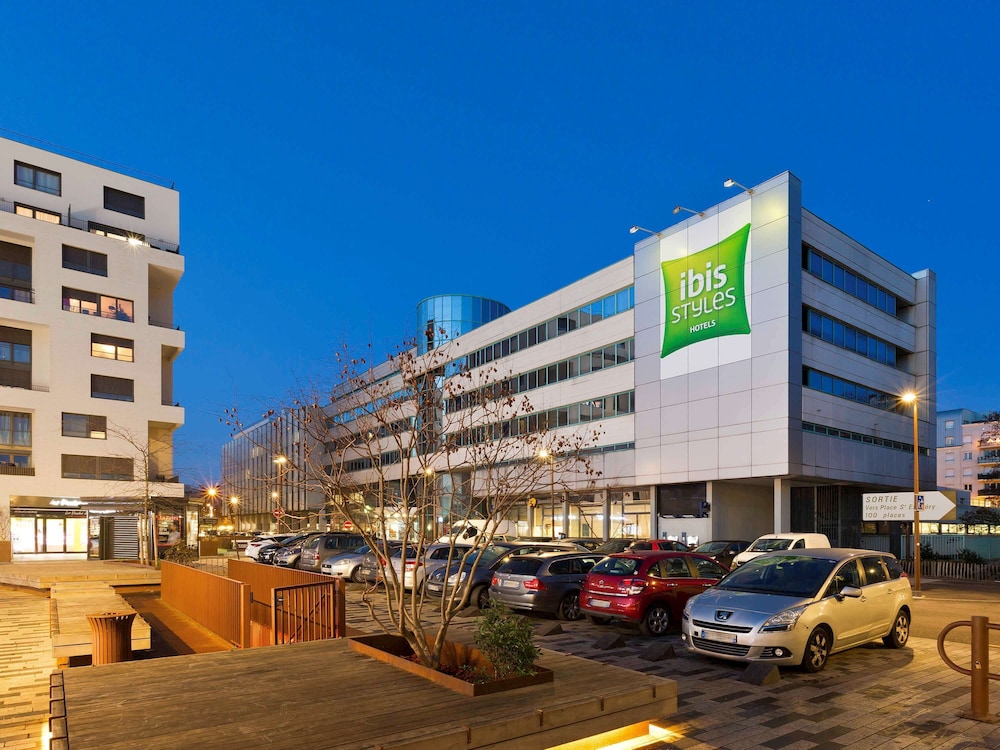 Ibis Styles Massy Opera 32/41