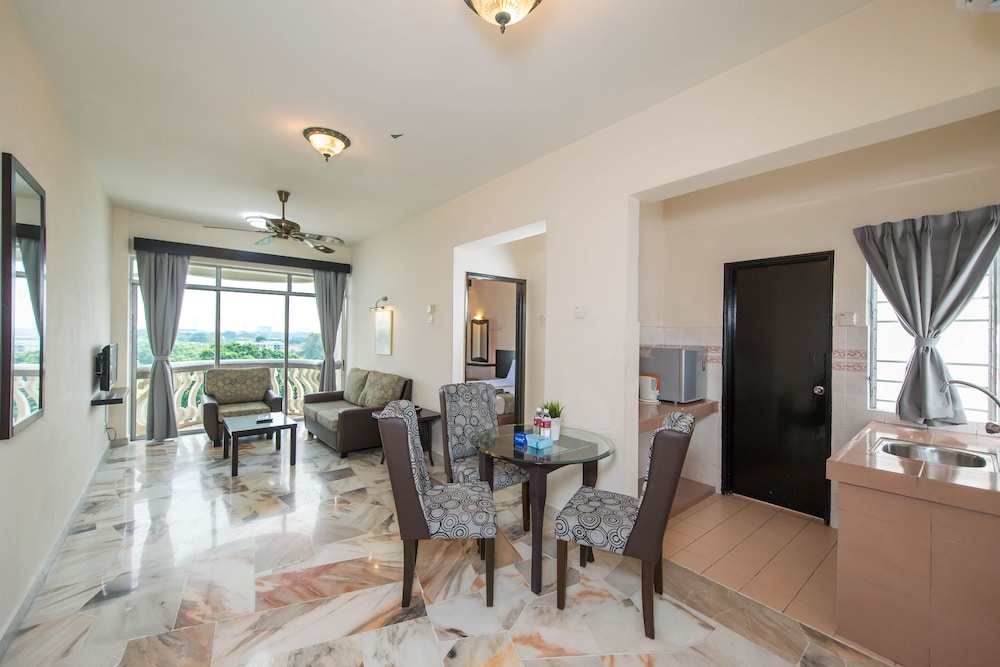 Glory Beach Resort 44/68