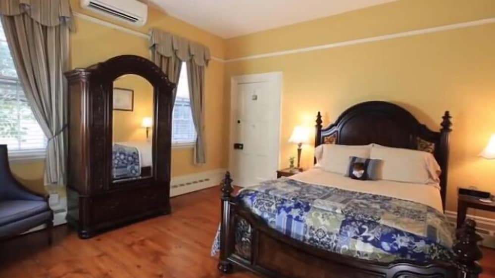 Caldwell House Bed &amp; Breakfast 15/50