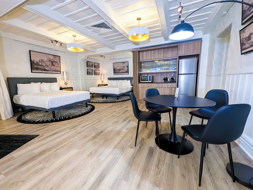 Hotel Manoir Morgan 41/46
