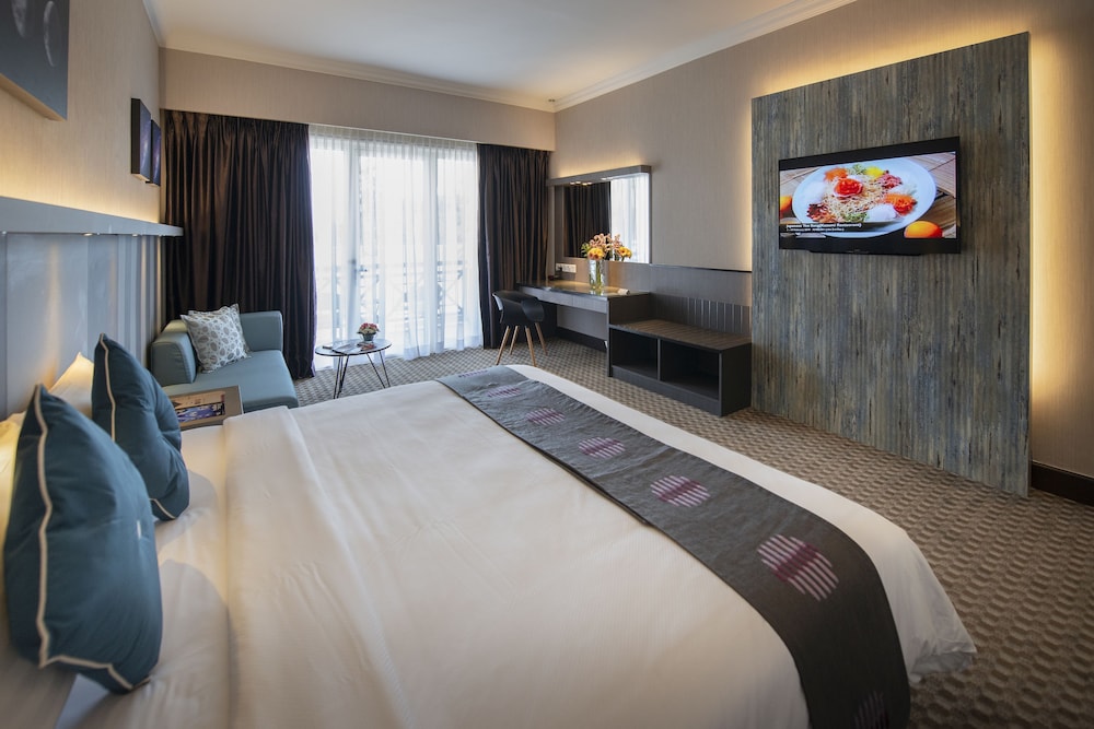 Bangi Resort Hotel 18/71