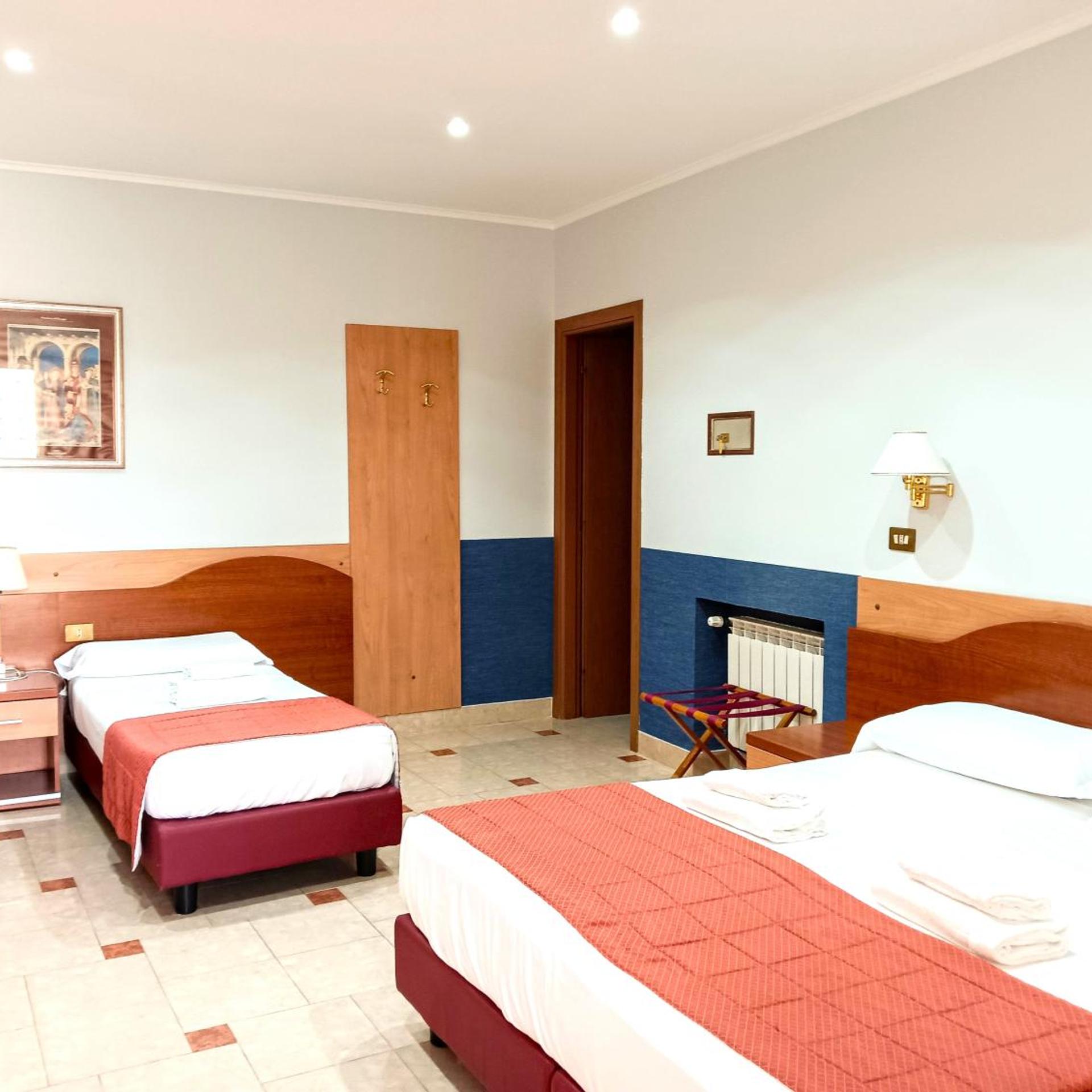 Economy, Single, French Bed