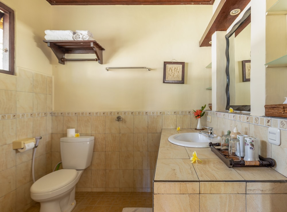 Alam Anda Ocean Front Resort And Spa 44/50