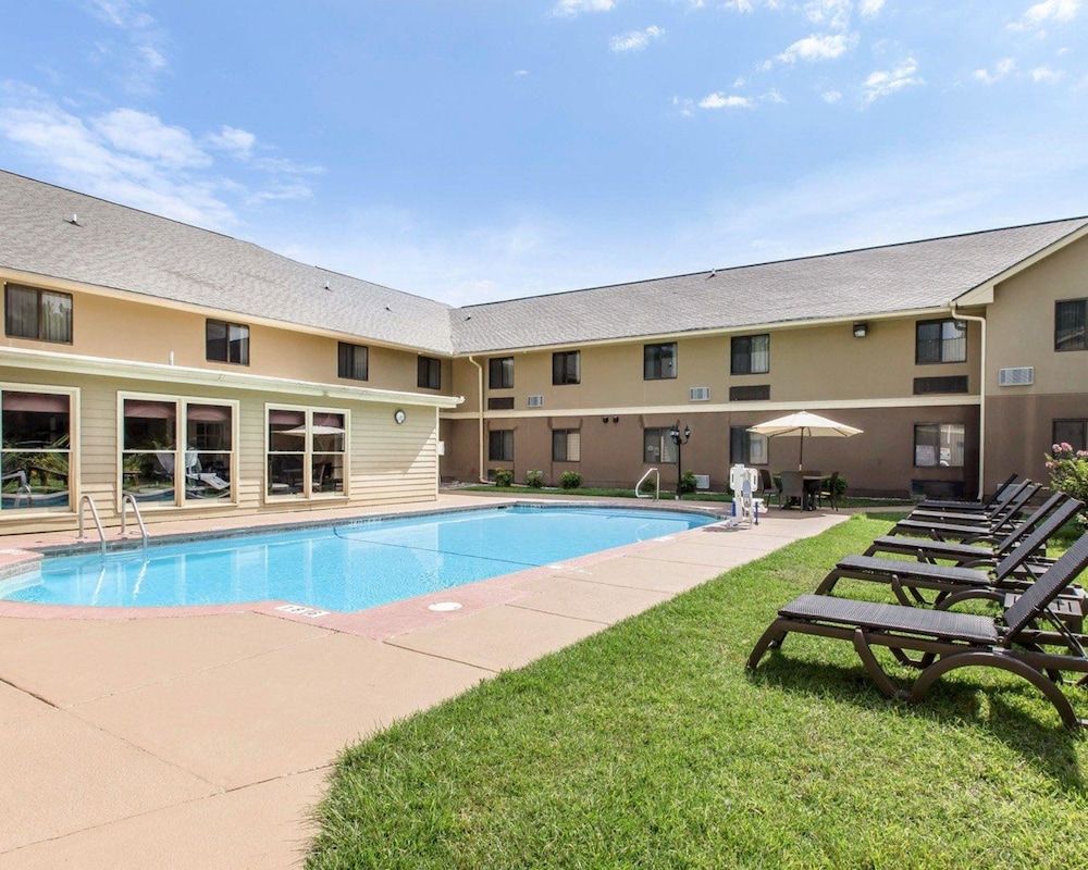 Comfort Inn And Suites Robins Afb 4/32