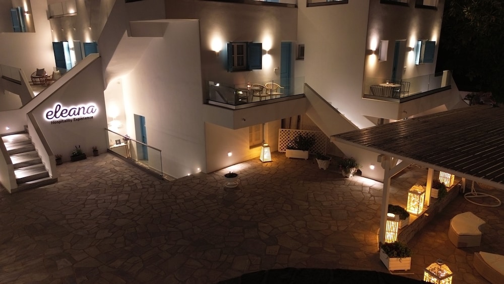Eleana Studios 27/49