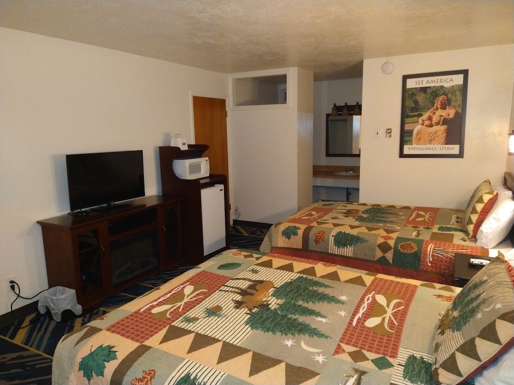 High Desert Inn 10/52