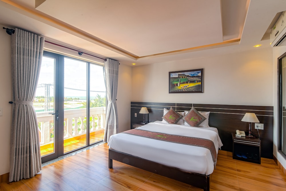 Viet Long Hoi An Beach Hotel 9/53
