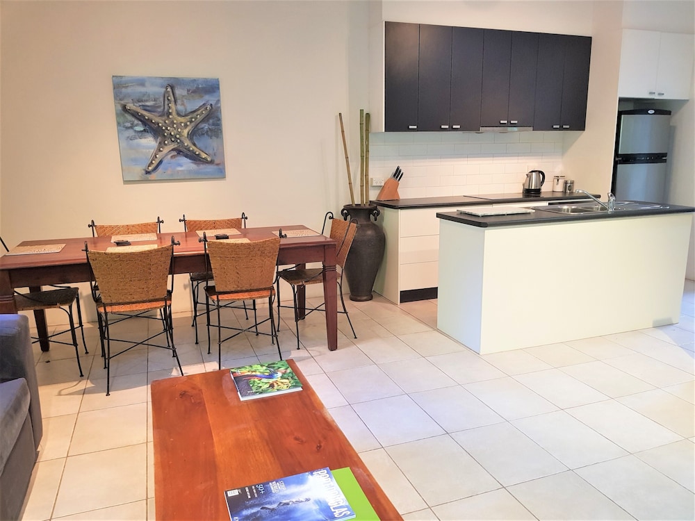 CORAL SEA VILLAS 20/34