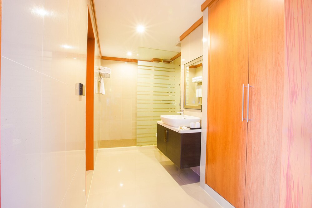 Romantic Khon Kaen Hotel 18/52