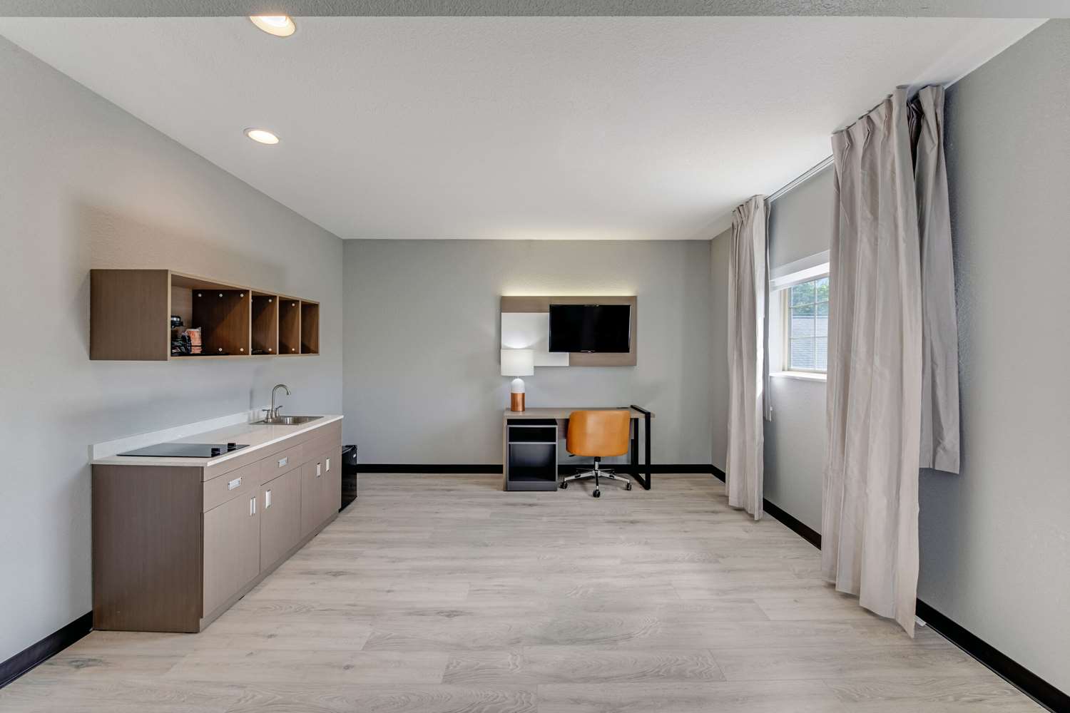 Comfort Inn & Suites Weston - Wausau 10/25