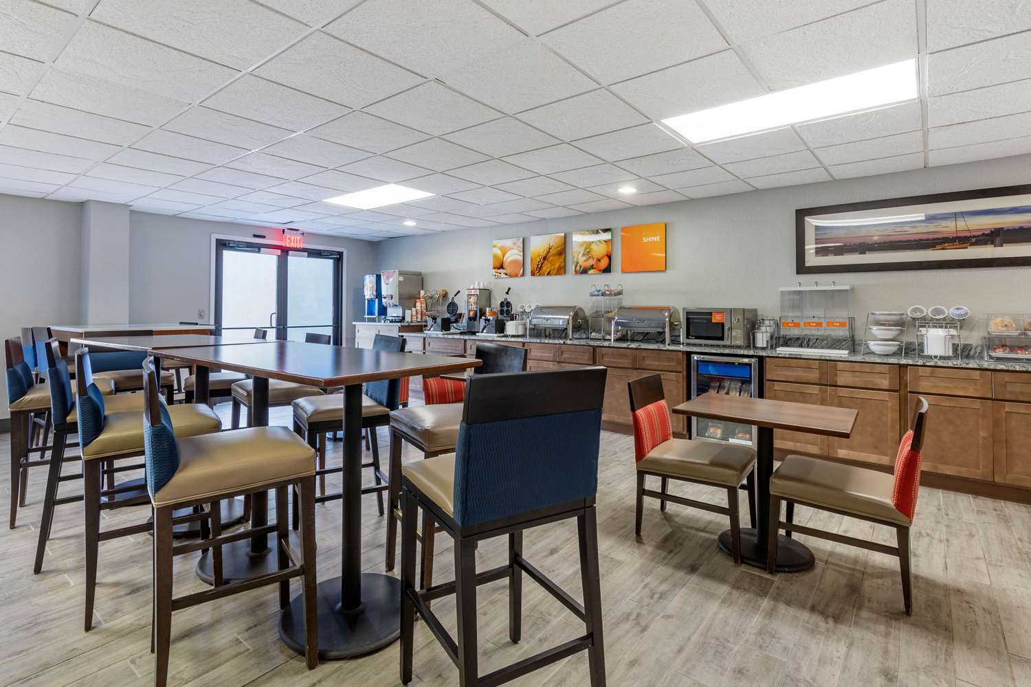 restaurant cafeteria