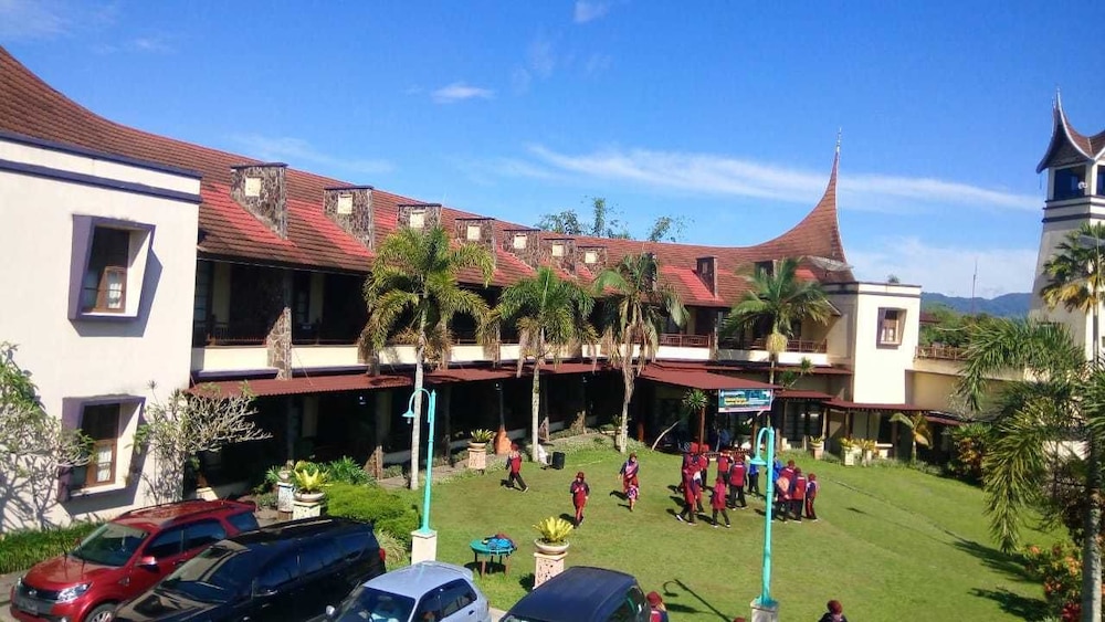 Campago Resort Hotel 8/51