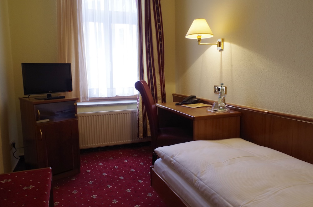 Hotel Merseburger Hof 14/40