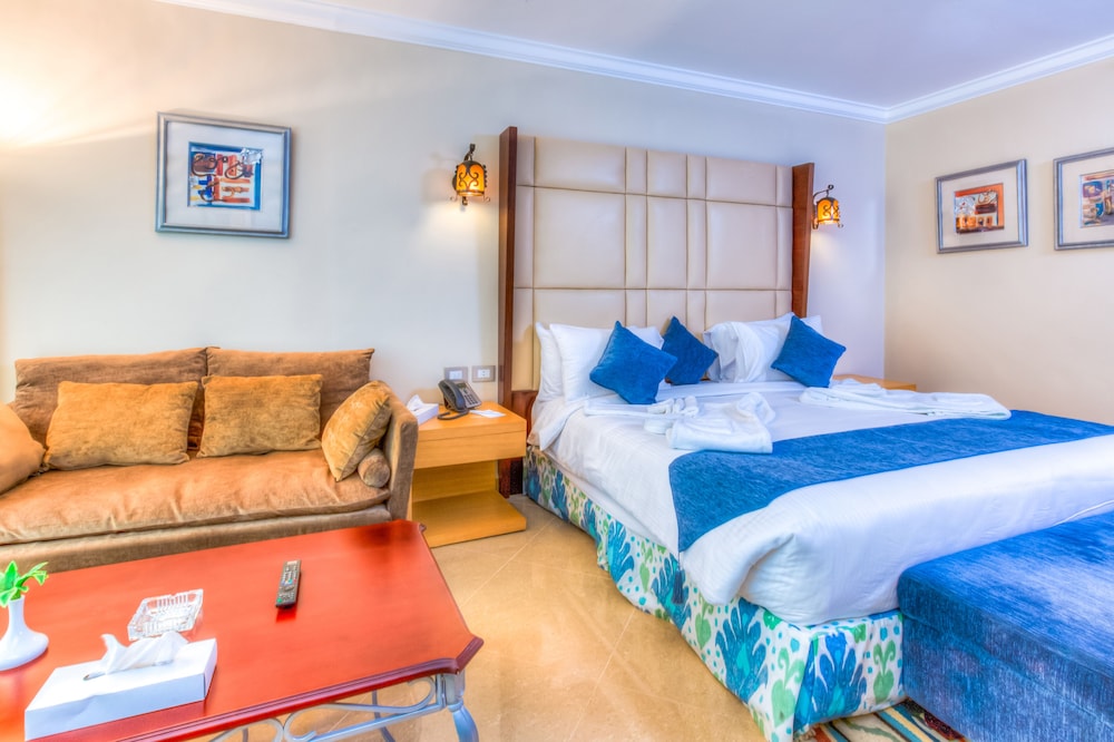 Porto Matrouh Beach Resort 15/66