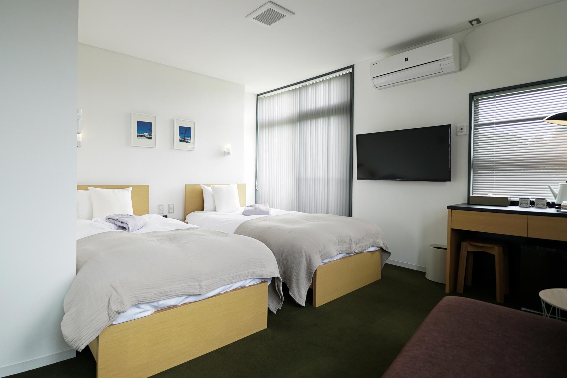 Extra, Triple, Twin Beds, River View