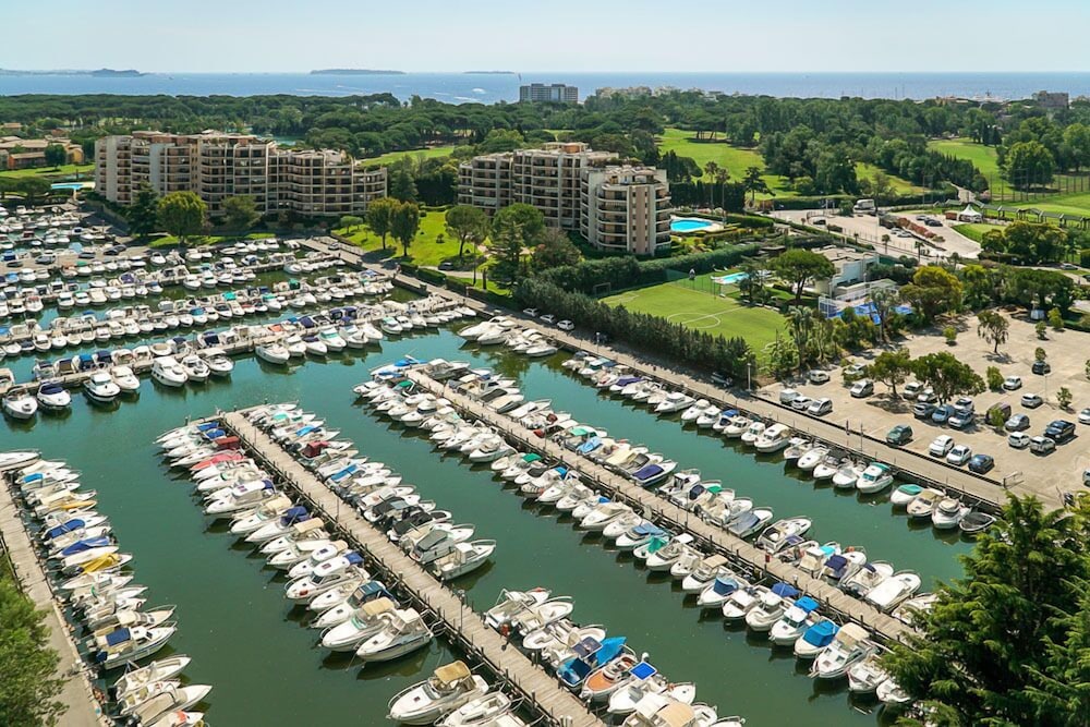Cannes Marina Appart Hotel Mandelieu 37/42
