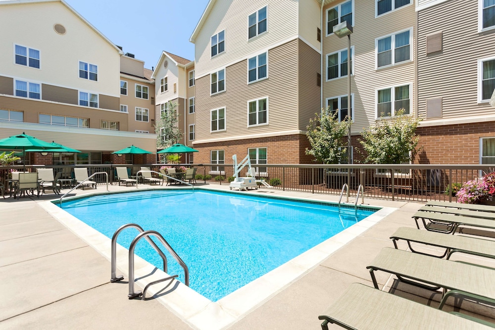 Homewood Suites by Hilton Reading 3/51