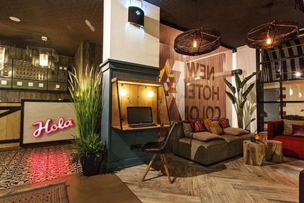 NEW HOTEL COLON 38/61