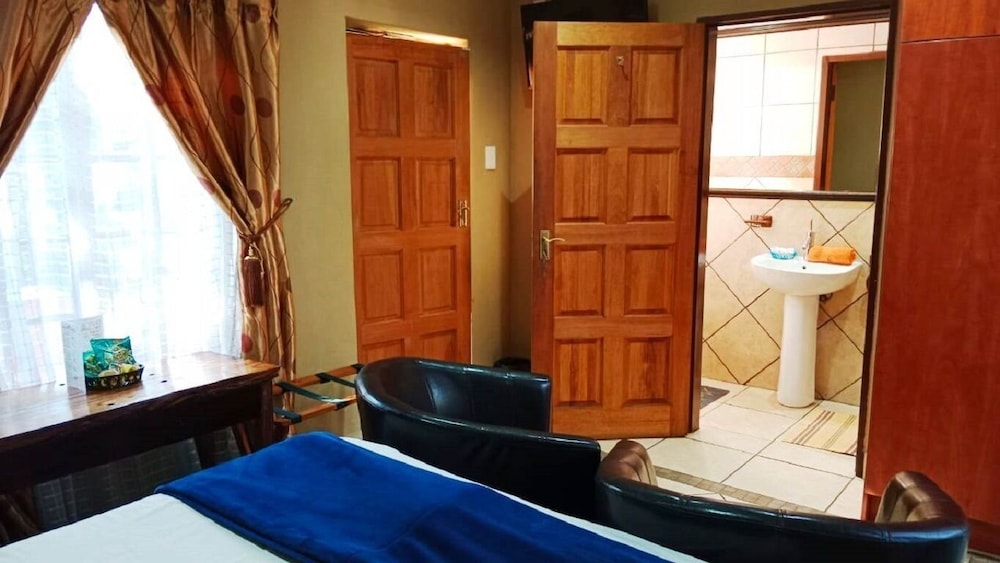 Acre Of Africa Guest Venue 28/50