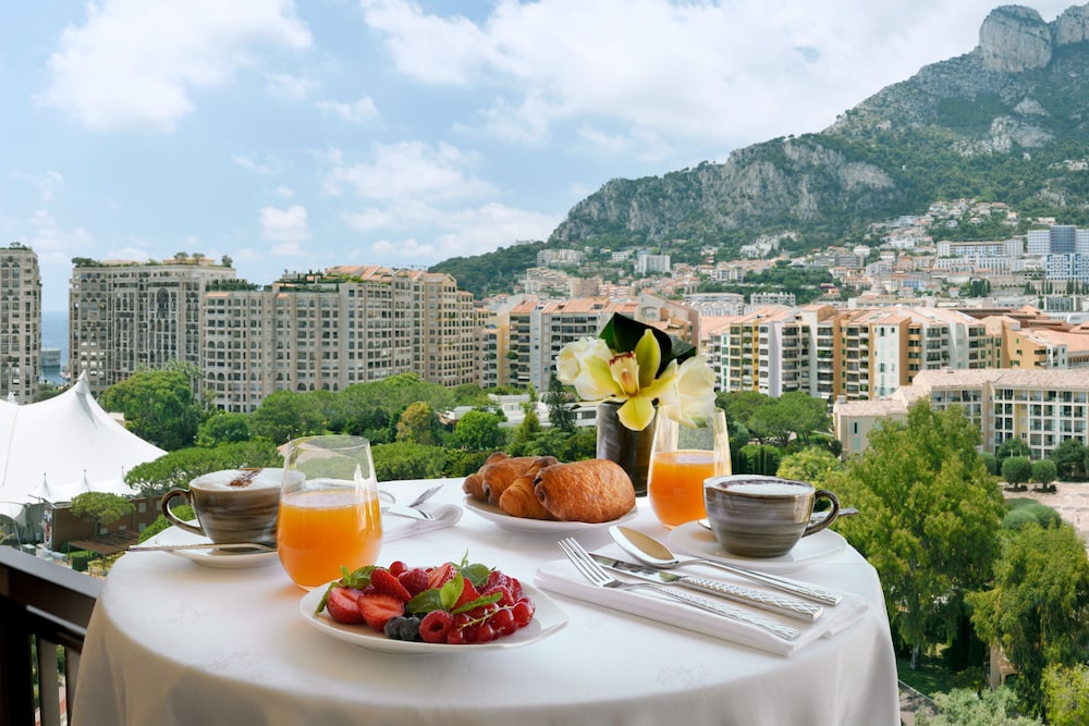 Columbus Hotel Monte-Carlo, Curio Collection by Hilton 40/46