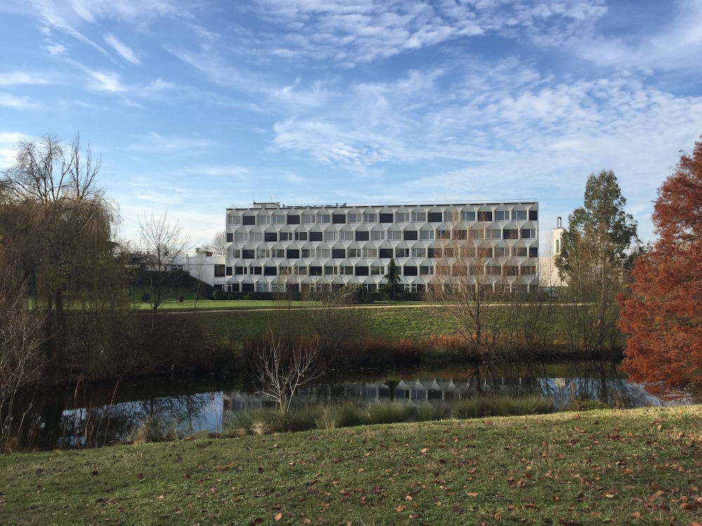 Novotel Paris Creteil Le Lac 2/48