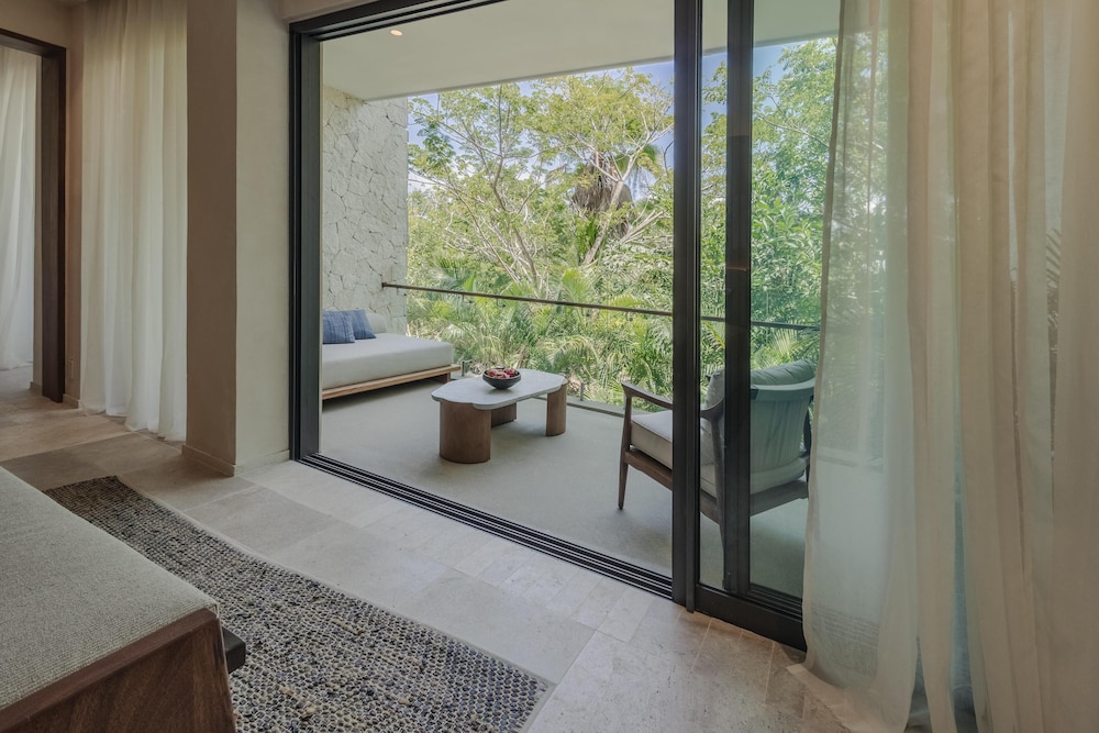 Sanctuary, Suite, Lagoon View, Lagoon Area