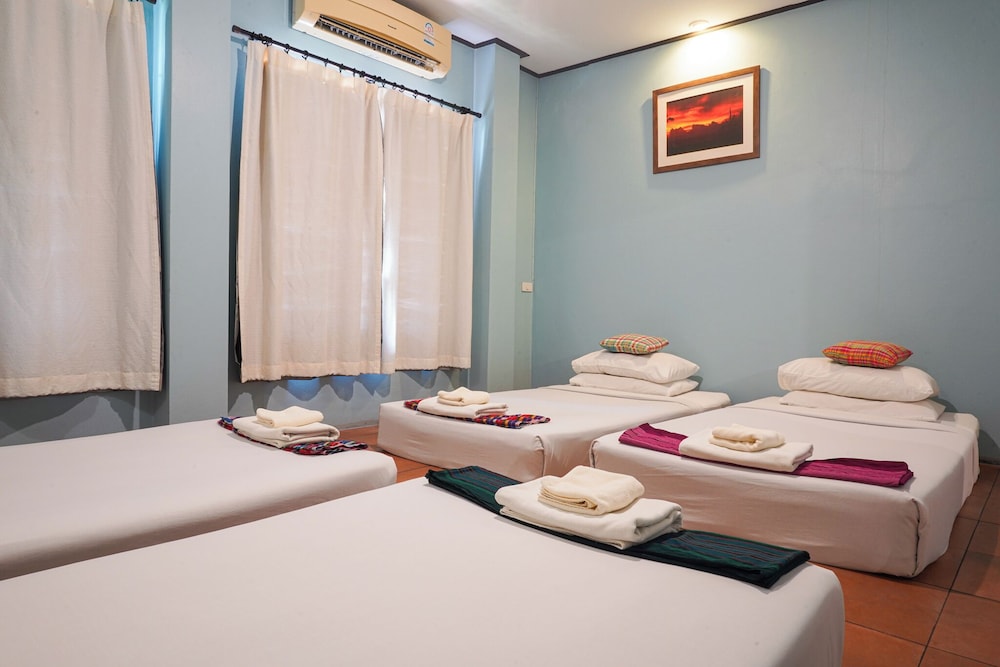 Thanicha Resort Amphawa 21/72