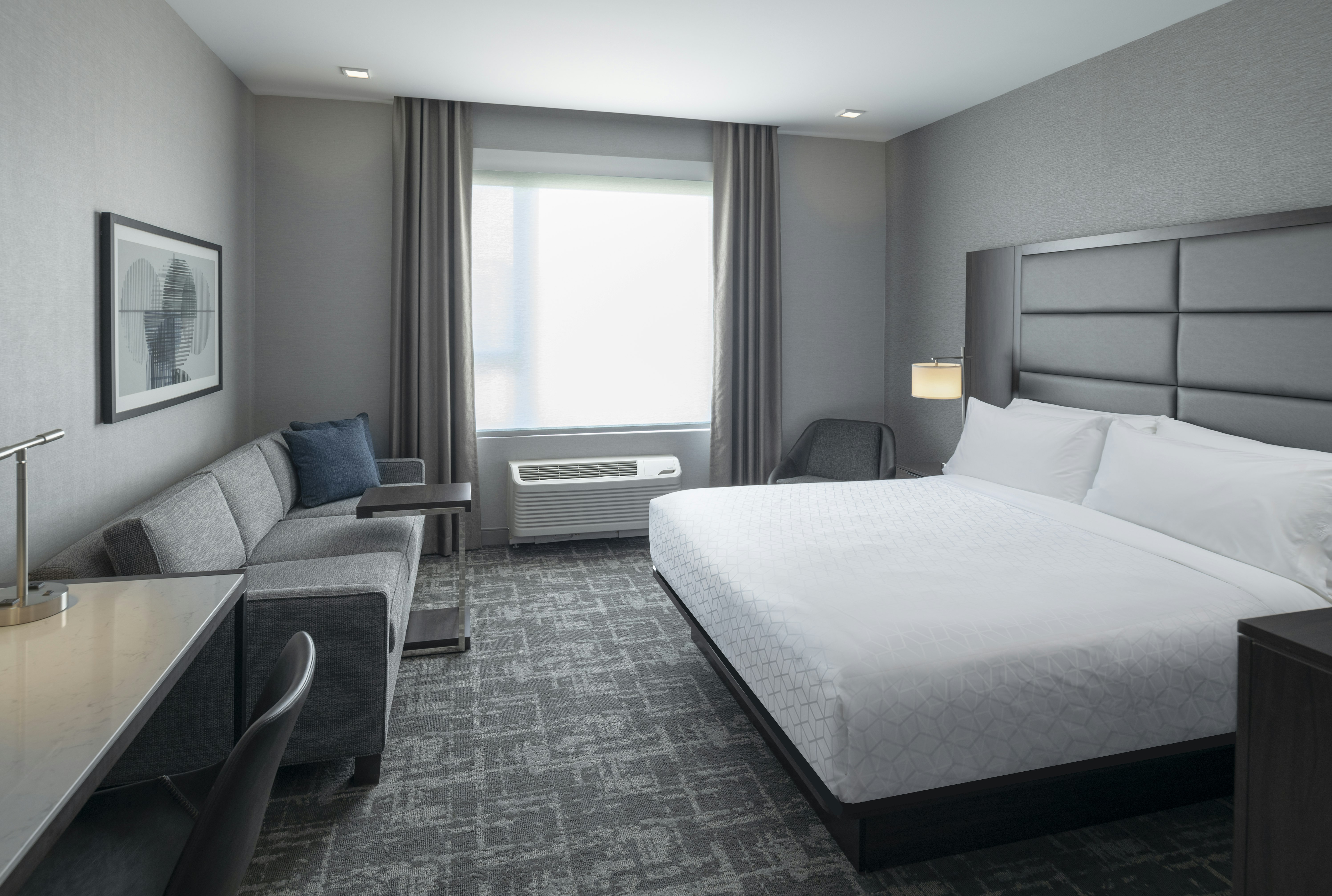 Studio, Suite, King Bed, Water View