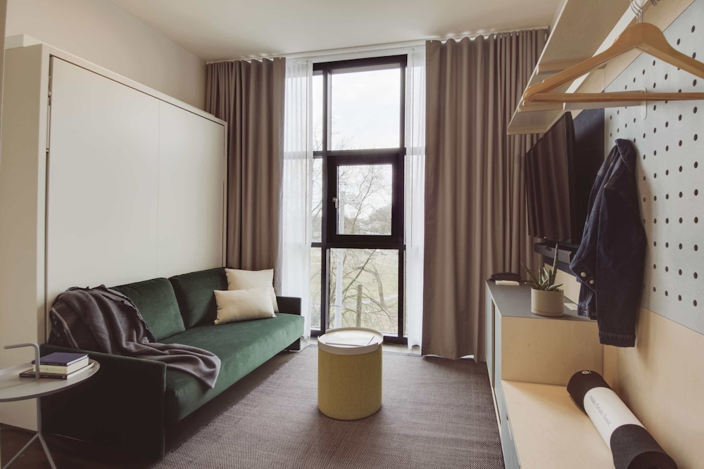 BentoLiving Chestnut Hill 48/77